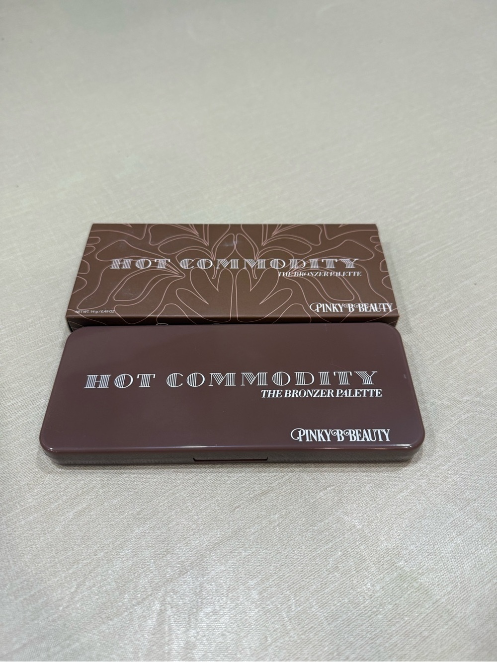 Hot Commodity Bronzer Palette — Warm Brown Shades